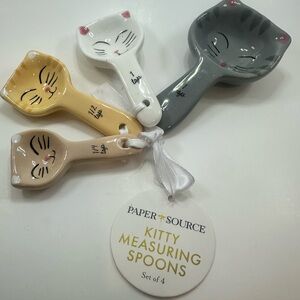 Paper Source Cat-Themed Measuring Spoon Set - Gray, White, Cream, Yellow